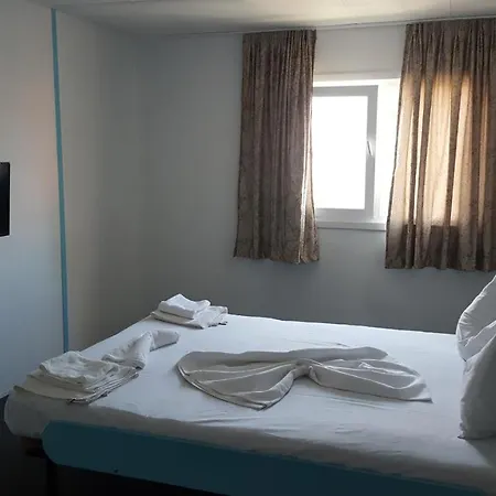 Hotel Barba Neagra 2*